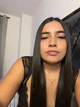 Snapshot of HaileyBieber_ chatting on July 23, 11:35 pm HaileyBieber online show from July 23, 11:35 pm