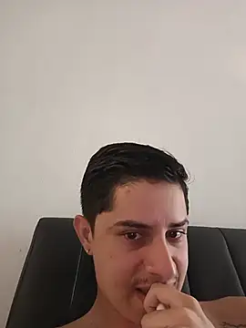 Snapshot of wickedboy_twin1 chatting on July 7, 11:47 am wickedboy twin1 online show from July 7, 11:47 am