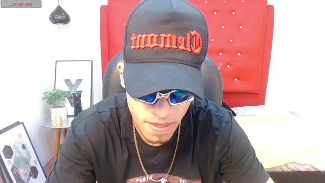 Snapshot of Mark_Jackson69 chatting on July 3, 11:49 am Mark Jackson69 online show from July 3, 11:49 am