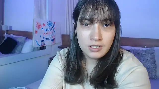 ValentinaGreyy online show from July 4, 8:37 pm