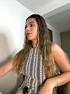 Snapshot of emilyvex chatting on June 11, 3:15 am emilyvex online show from June 11, 3:15 am