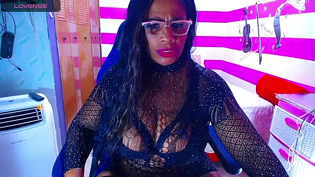 cairohot online show from January 17, 6:04 am