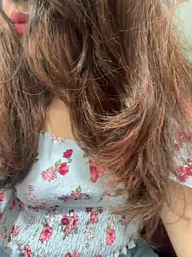 Snapshot of Yours_riya11 chatting on June 26, 8:13 pm Yours riya11 online show from June 26, 8:13 pm