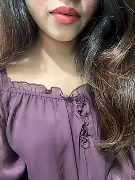 Snapshot of Yours_riya11 chatting on July 10, 7:38 pm Yours riya11 online show from July 10, 7:38 pm