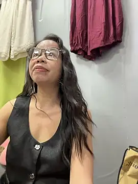 Snapshot of honghong_mother chatting on June 13, 12:47 pm honghong mother online show from June 13, 12:47 pm