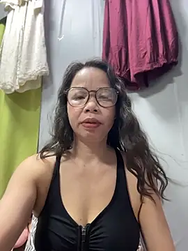 Snapshot of honghong_mother chatting on June 22, 1:07 am honghong mother online show from June 22, 1:07 am