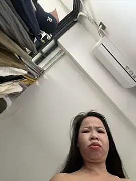 Snapshot of honghong_mother chatting on June 29, 11:16 pm honghong mother online show from June 29, 11:16 pm