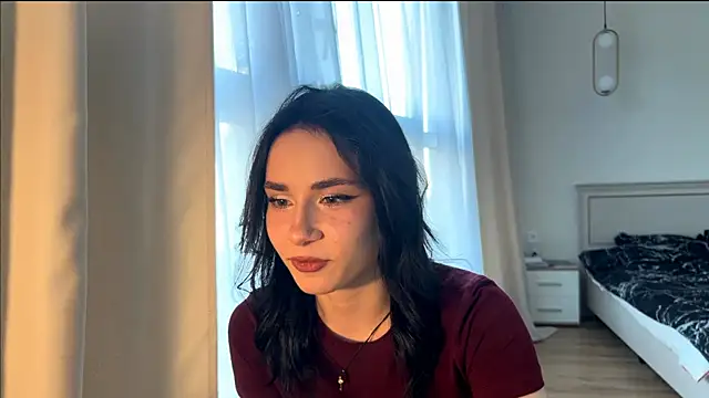DianneFurna online show from May 31, 5:20 pm