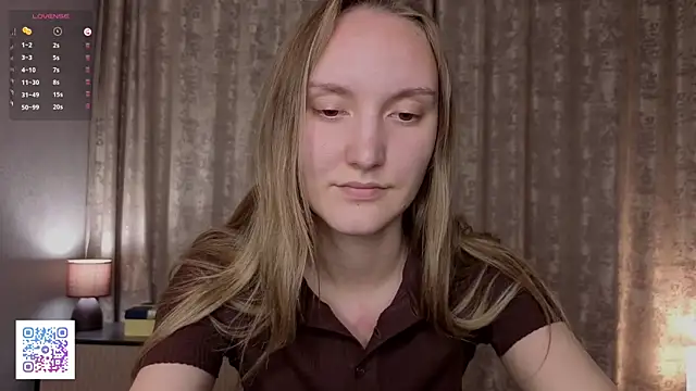 JenevaLitalien online show from June 27, 6:13 pm
