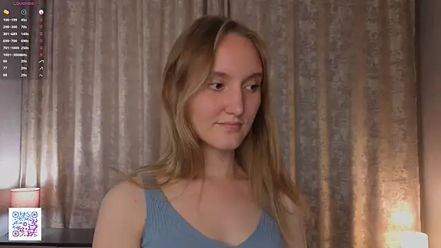 JenevaLitalien online show from July 12, 3:36 pm