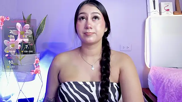 Allison Peach online show from June 13, 8:29 pm