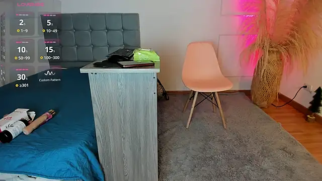 lilit noir online show from July 7, 7:40 pm