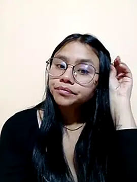 Snapshot of Sofielovee-01 chatting on July 24, 12:52 am Sofielovee-01 online show from July 24, 12:52 am