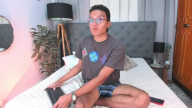 Camilo Santoss online show from June 12, 12:37 pm