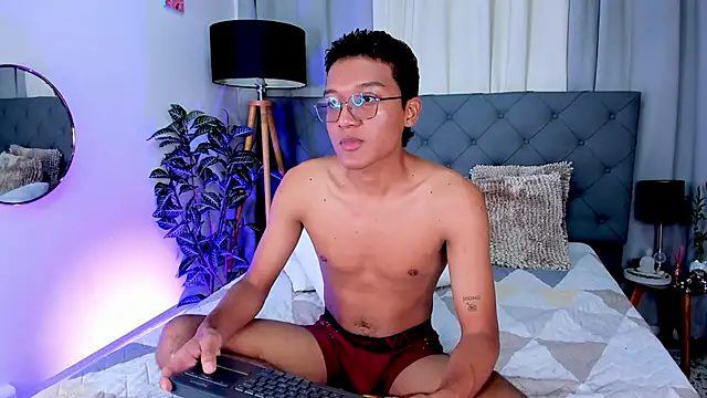 Camilo Santoss online show from June 19, 12:53 pm