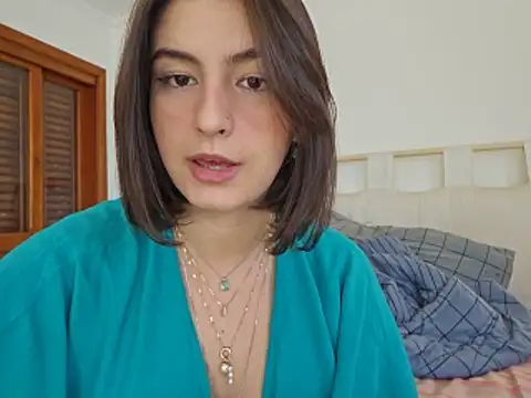 Snapshot of Juh_castro chatting on June 19, 5:17 pm Juh castro online show from June 19, 5:17 pm
