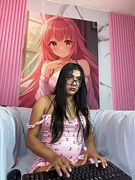 Snapshot of Holly_Watson_ chatting on July 11, 4:04 am Holly Watson online show from July 11, 4:04 am