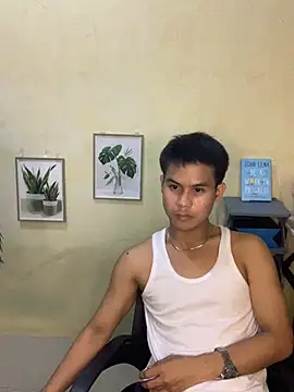 Asianboy 2000 online show from May 31, 7:37 am