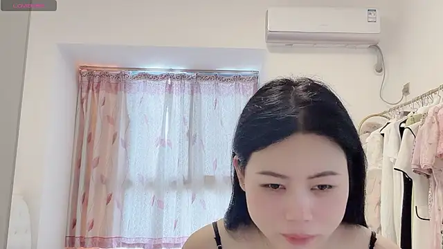 Snapshot of Eva-3344 chatting on June 4, 12:38 am Eva-3344 online show from June 4, 12:38 am
