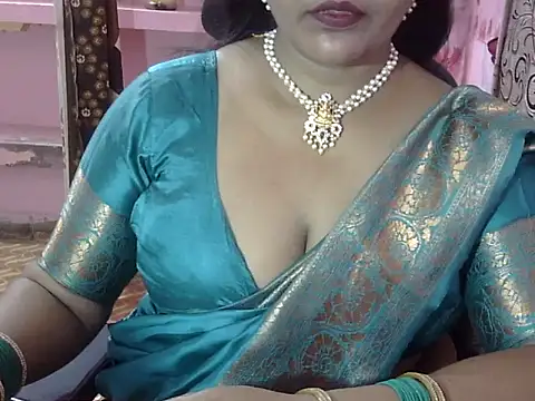 Snapshot of PRIYANKA_023 chatting on June 28, 6:08 am PRIYANKA 023 online show from June 28, 6:08 am