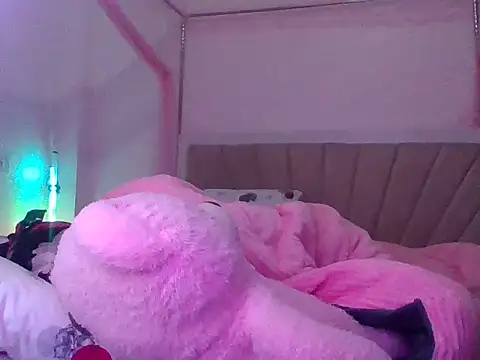 Xannaxx  online show from July 13, 3:20 am