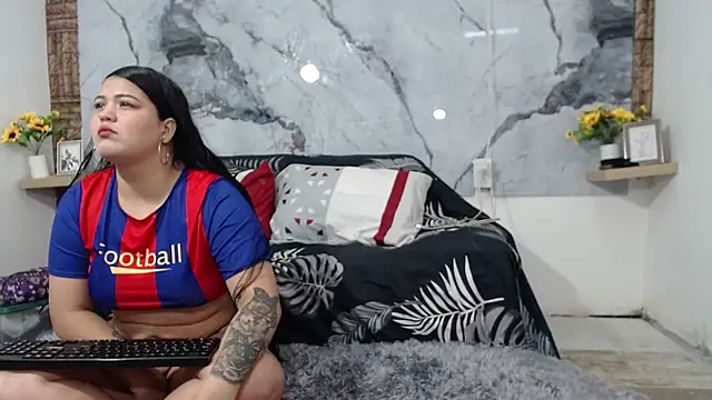 Snapshot of Ambeer-rosee chatting on June 22, 10:51 pm Ambeer-rosee online show from June 22, 10:51 pm