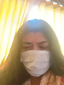 Snapshot of simranjeet_kaur69 chatting on July 12, 8:27 am simranjeet kaur69 online show from July 12, 8:27 am