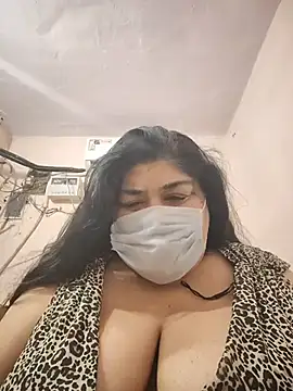 Snapshot of simranjeet_kaur69 chatting on July 25, 9:01 pm simranjeet kaur69 online show from July 25, 9:01 pm