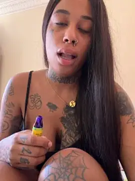 Kira nyxx online show from June 2, 8:27 am