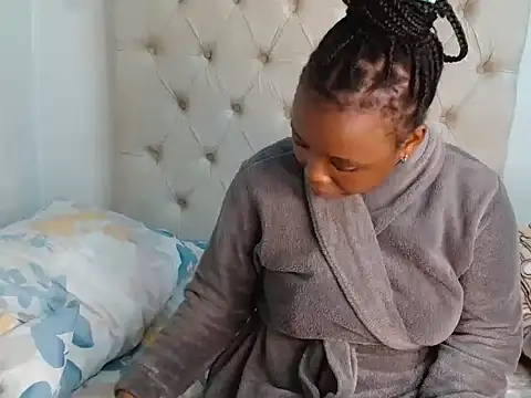 Snapshot of Lihle_00 chatting on June 11, 6:33 am Lihle 00 online show from June 11, 6:33 am