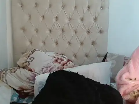 Snapshot of Lihle_00 chatting on July 12, 5:53 am Lihle 00 online show from July 12, 5:53 am
