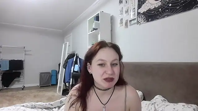 LoiseLovetto online show from June 13, 9:24 pm