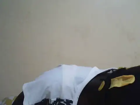 Snapshot of betty_love254 chatting on June 16, 6:32 pm betty love254 online show from June 16, 6:32 pm