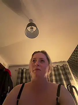 Jasminee210 online show from June 1, 9:16 pm