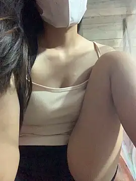 Snapshot of LanAnh00 chatting on June 17, 6:38 am LanAnh00 online show from June 17, 6:38 am