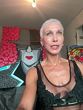 GymQueenCarmen online show from June 9, 4:51 pm