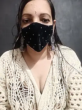 Snapshot of Lovely-Manisha143 chatting on June 22, 5:37 am Lovely-Manisha143 online show from June 22, 5:37 am