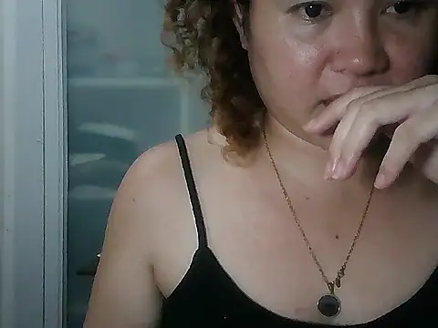 bitchychubby online show from June 25, 3:38 pm