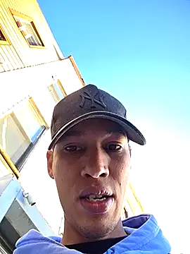el negga online show from June 2, 10:28 am