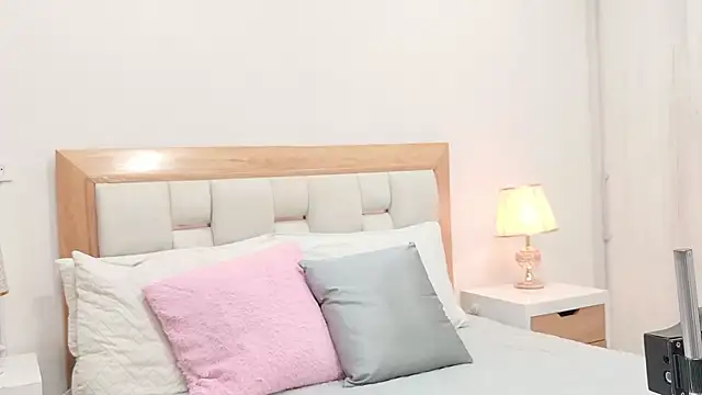 Snapshot of bunny_blush12 chatting on June 17, 8:43 pm bunny blush12 online show from June 17, 8:43 pm