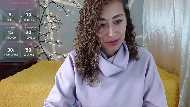 Snapshot of afrodita_marin chatting on June 25, 11:37 am afrodita marin online show from June 25, 11:37 am