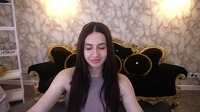 Snapshot of AlesiaDessmond chatting on July 17, 5:25 am AlesiaDessmond online show from July 17, 5:25 am