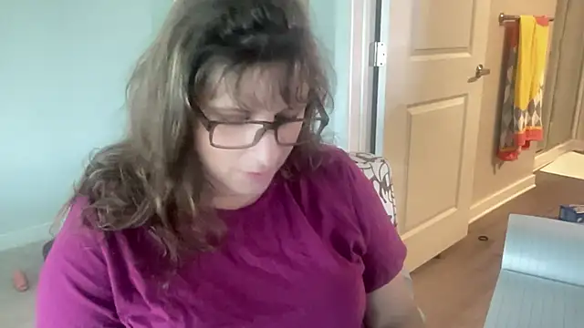 maddiliz online show from September 24, 4:43 pm