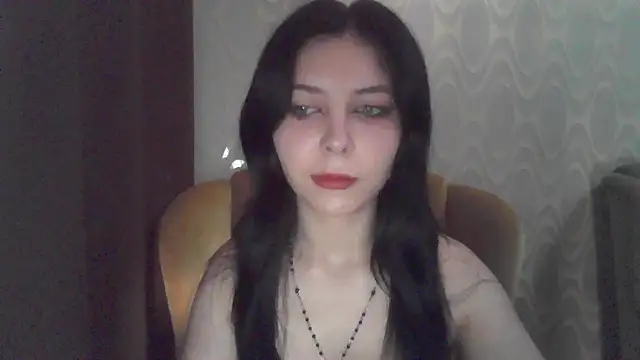 Snapshot of RileyTight chatting on July 31, 8:25 am RileyTight online show from July 31, 8:25 am