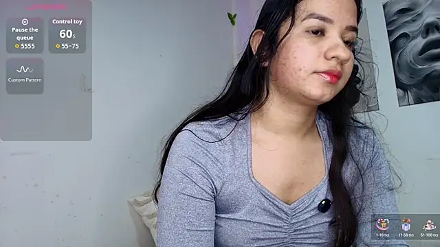Snapshot of thepeach_ chatting on June 13, 7:01 pm thepeach online show from June 13, 7:01 pm