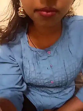 Snapshot of Sexy-Zeenat chatting on June 22, 7:05 am Sexy-Zeenat online show from June 22, 7:05 am