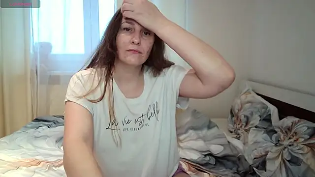 Snapshot of Yevgeshka-Milashka chatting on February 10, 7:36 am Yevgeshka-Milashka online show from February 10, 7:36 am