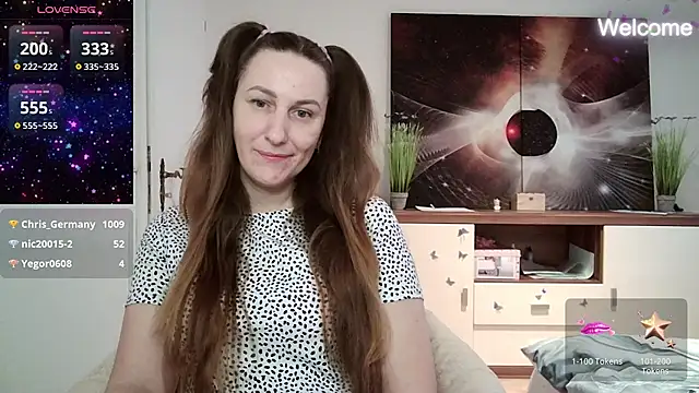 Snapshot of Yevgeshka-Milashka chatting on February 13, 6:52 am Yevgeshka-Milashka online show from February 13, 6:52 am