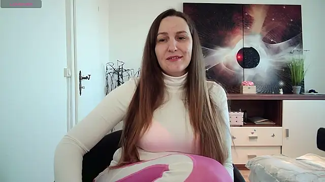Snapshot of Yevgeshka-Milashka chatting on February 19, 11:38 am Yevgeshka-Milashka online show from February 19, 11:38 am