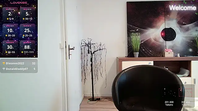 Snapshot of Yevgeshka-Milashka chatting on February 28, 2:42 pm Yevgeshka-Milashka online show from February 28, 2:42 pm